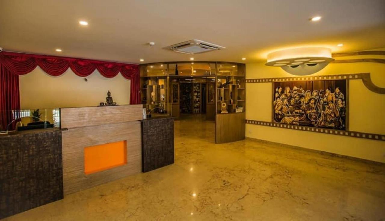 Cinemascope An Apart Hotel Csennai Kültér fotó