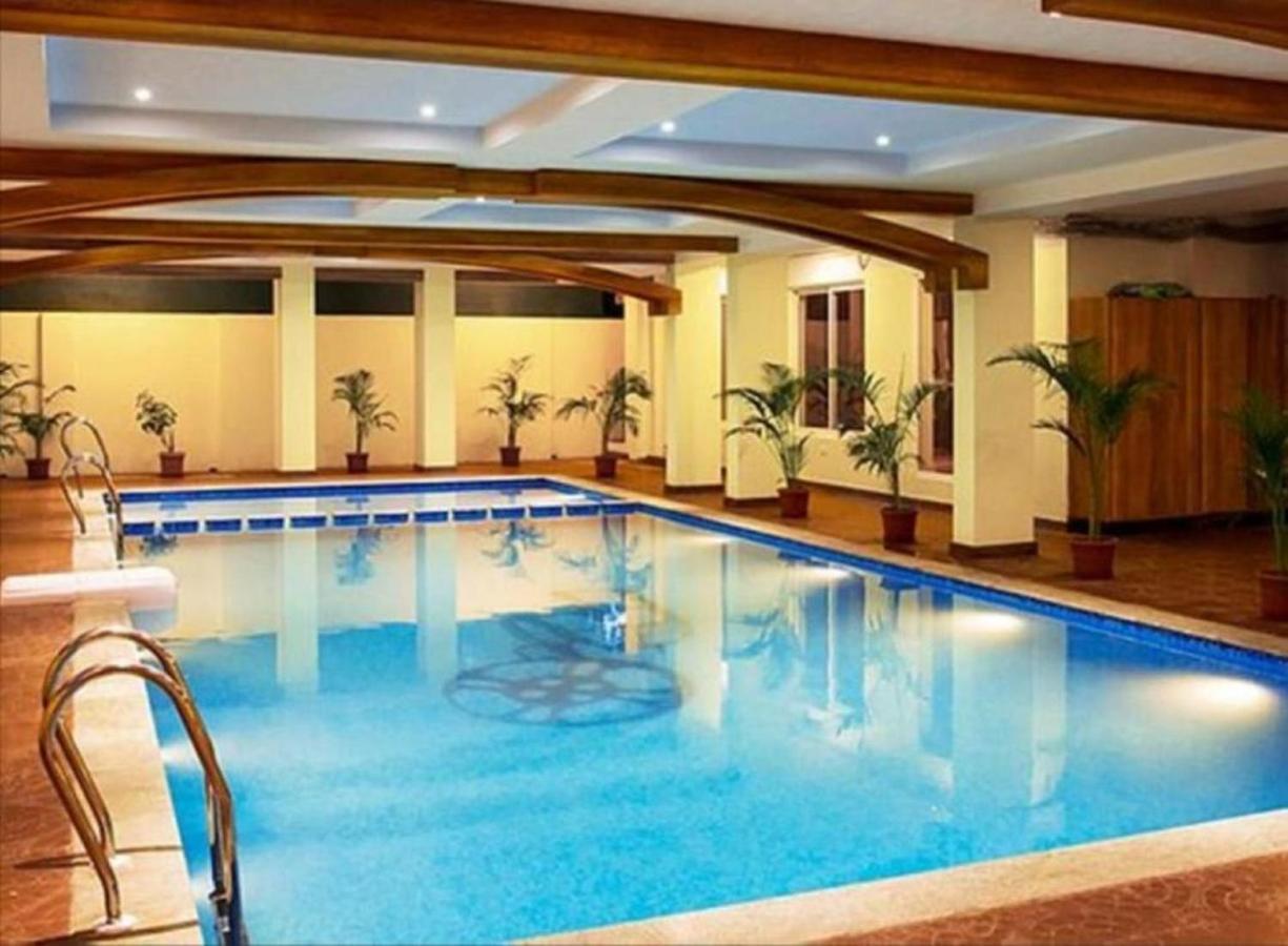 Cinemascope An Apart Hotel Csennai Kültér fotó